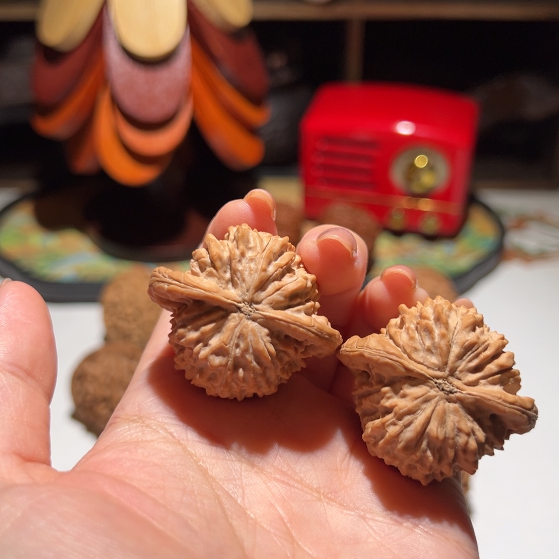 徐***儿桃核吊坠朱雀38全品