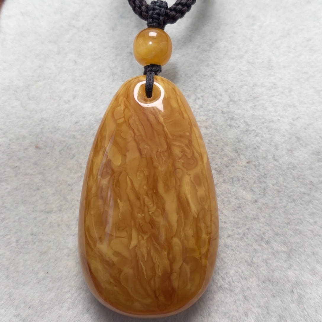 蜜蜡未镶嵌颈饰蜜蜡