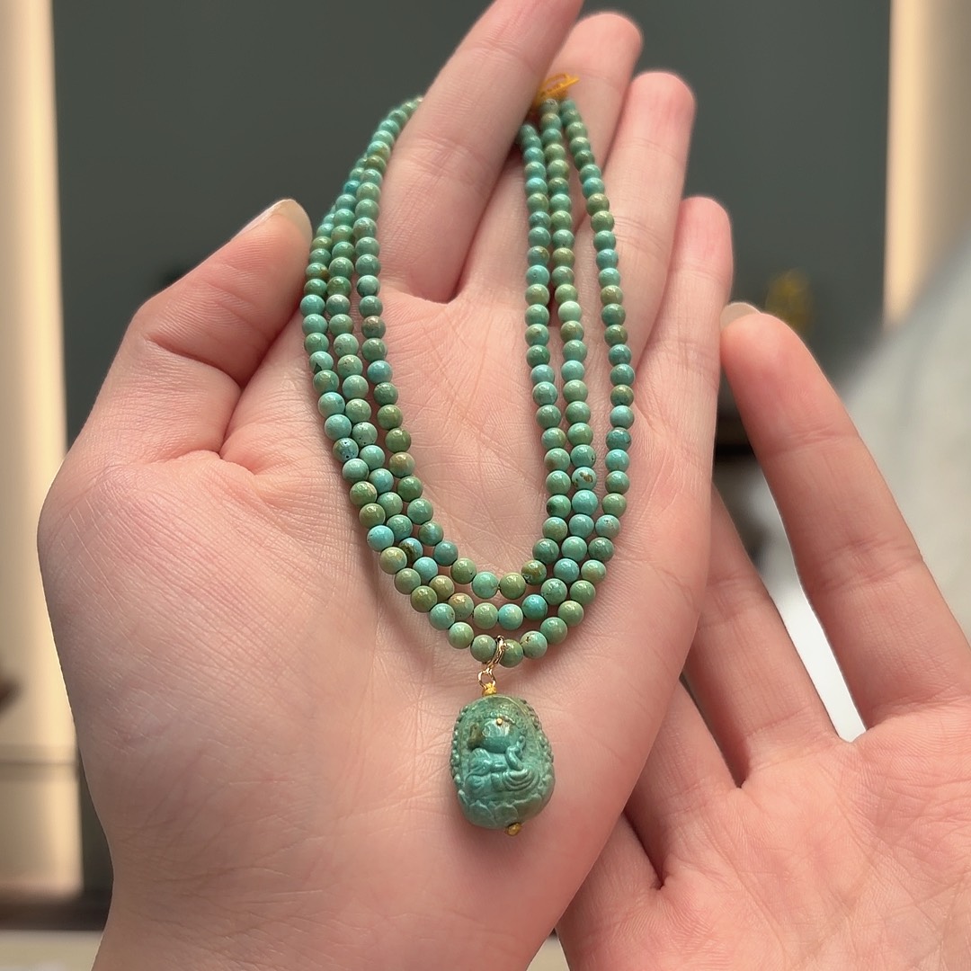 绿松石未镶嵌颈饰