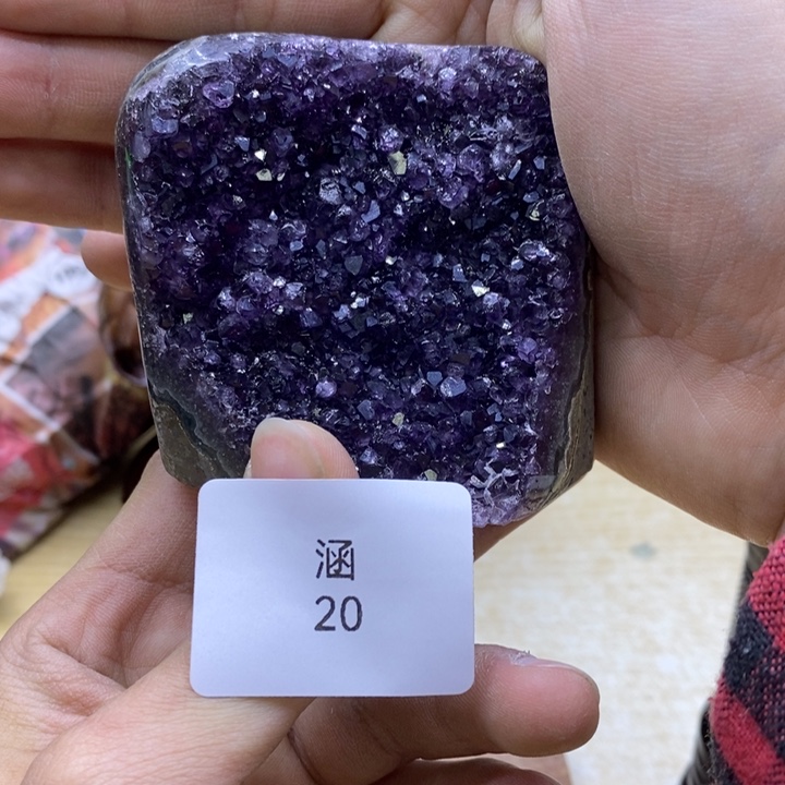 水晶大型摆件（非配饰）未镶嵌