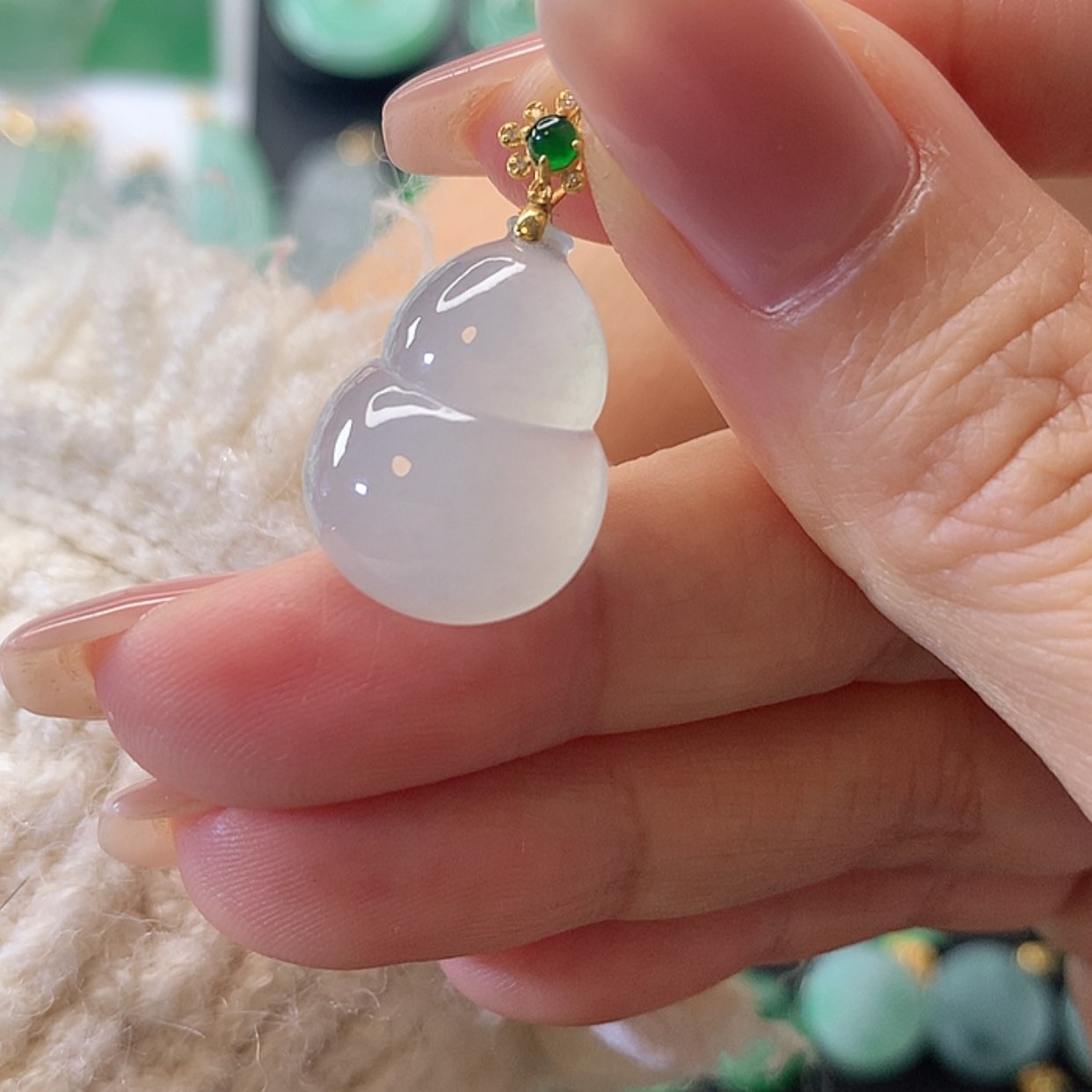 【闪购商品】翡翠吊坠(赠链)18K金镶嵌