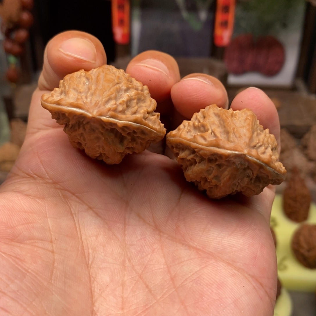 文玩核桃把件飞碟