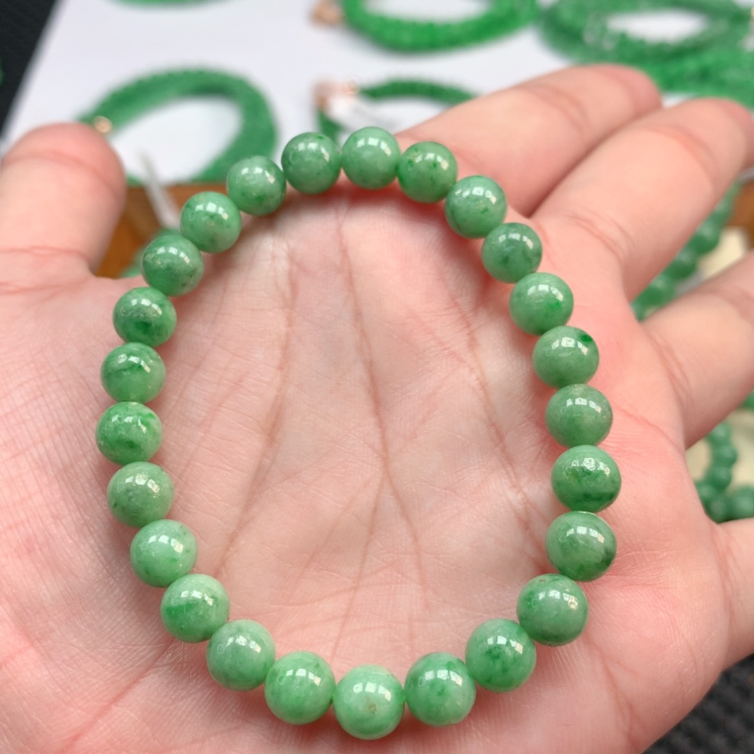 翡翠手链未镶嵌翡翠