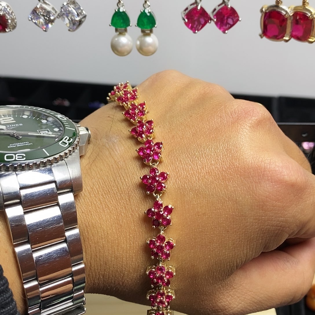 只买单纯的吊坠，没带链子，属的性质。