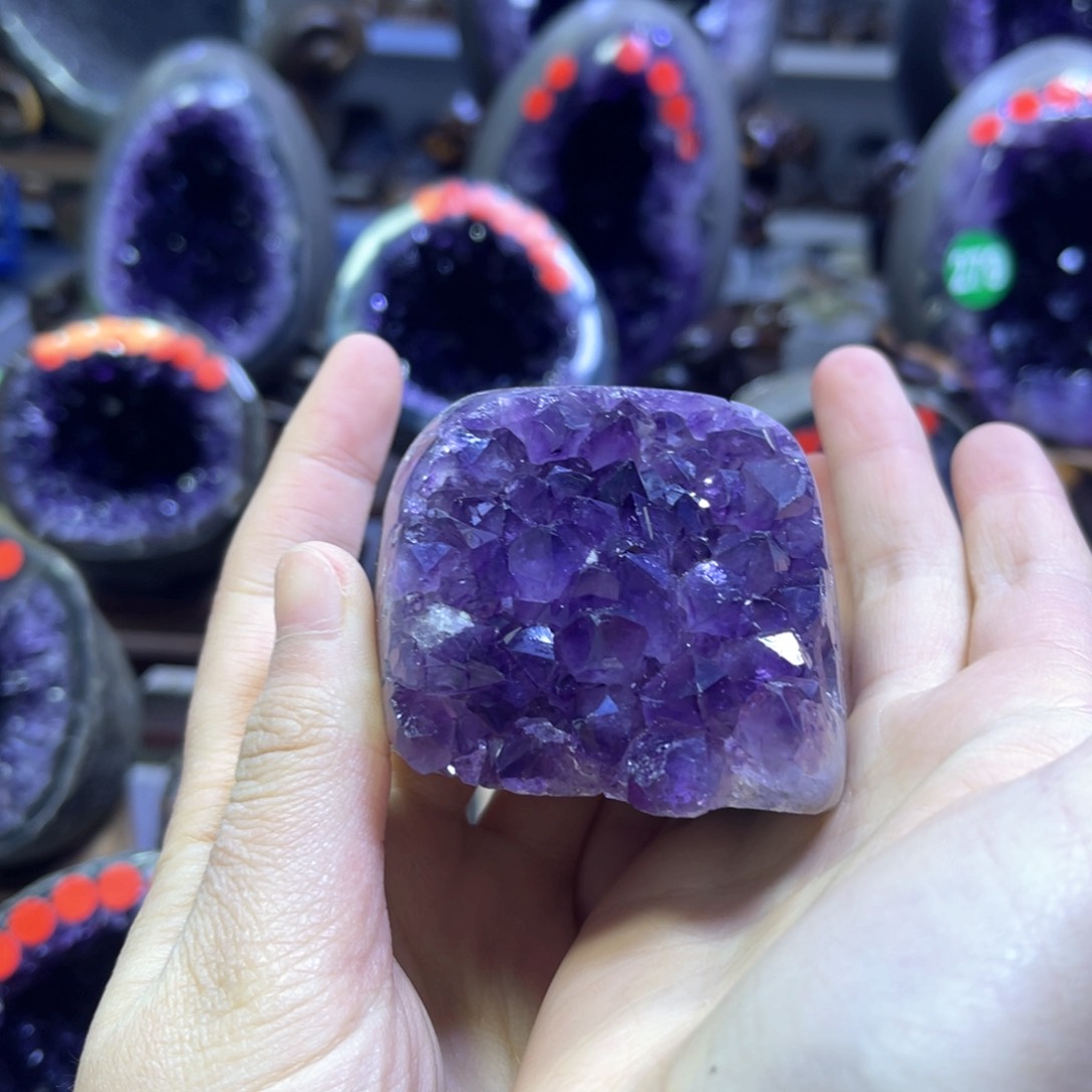 紫晶摆件未镶嵌紫水晶