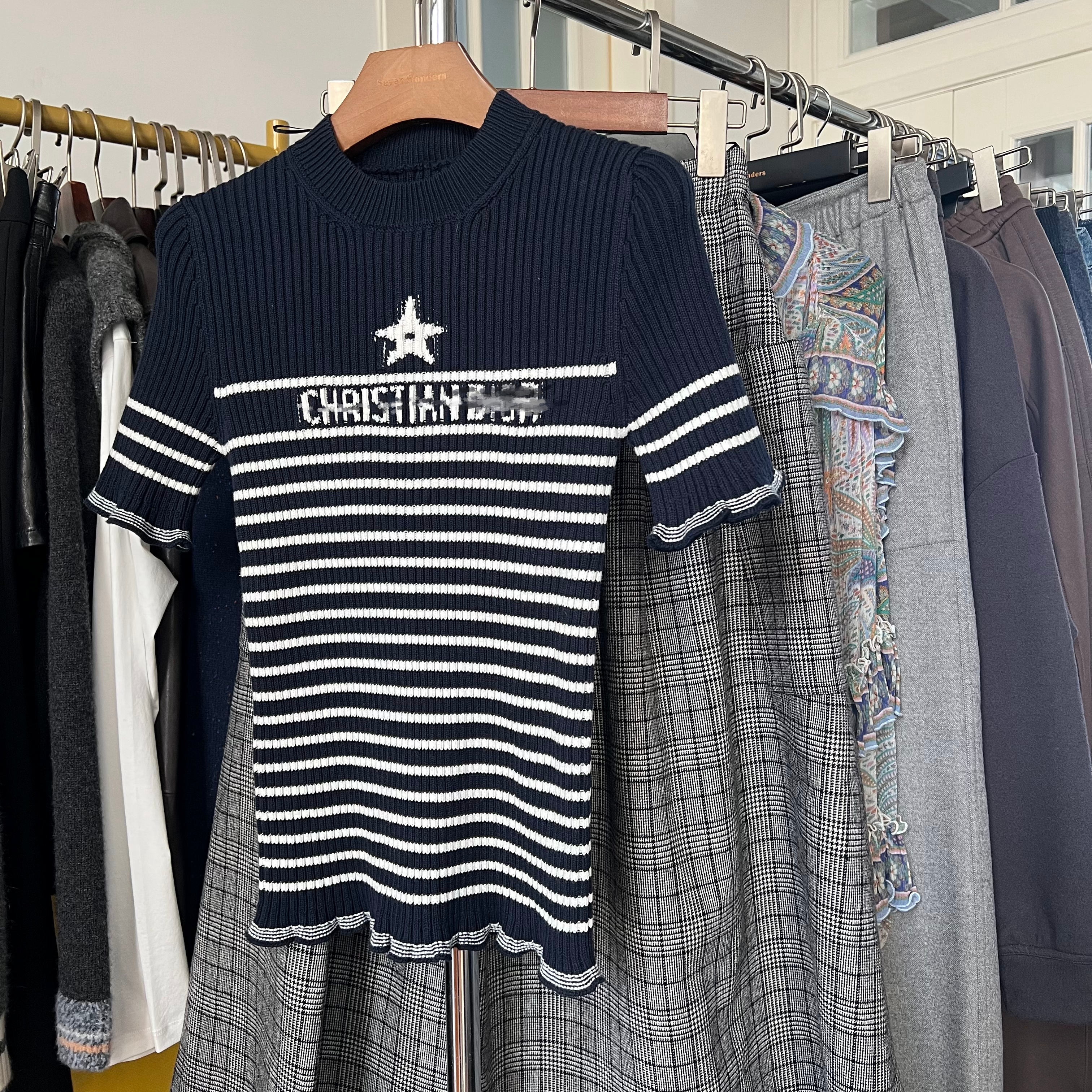 【孤品专场】女士上衣外套裤子全都有，孤品只有一件，注意尺码哦~