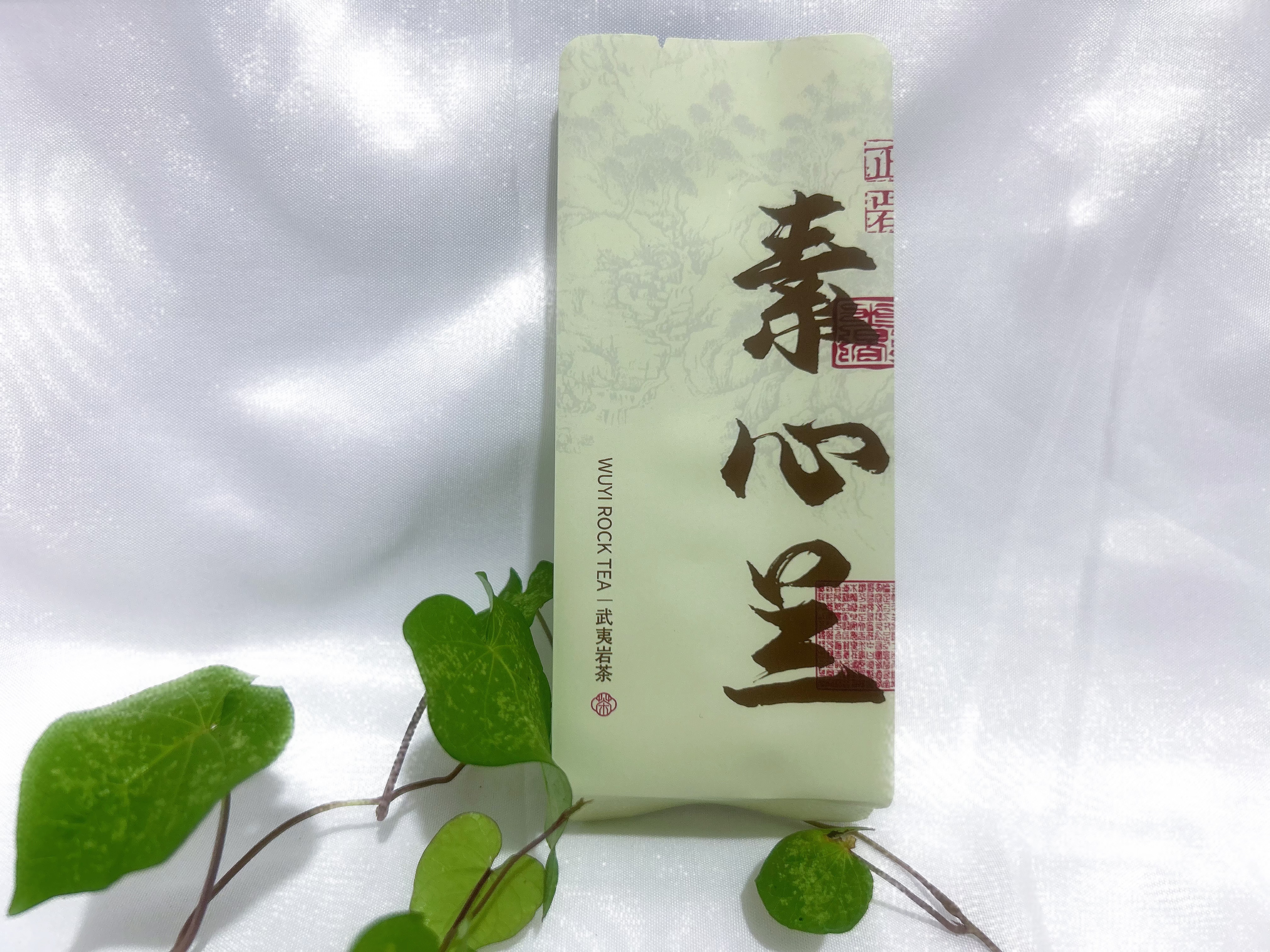 武夷岩茶大红袍素心兰花香，果香