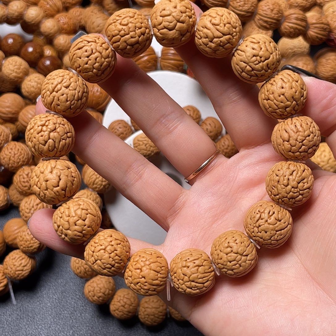 桃核手串铁扇公主