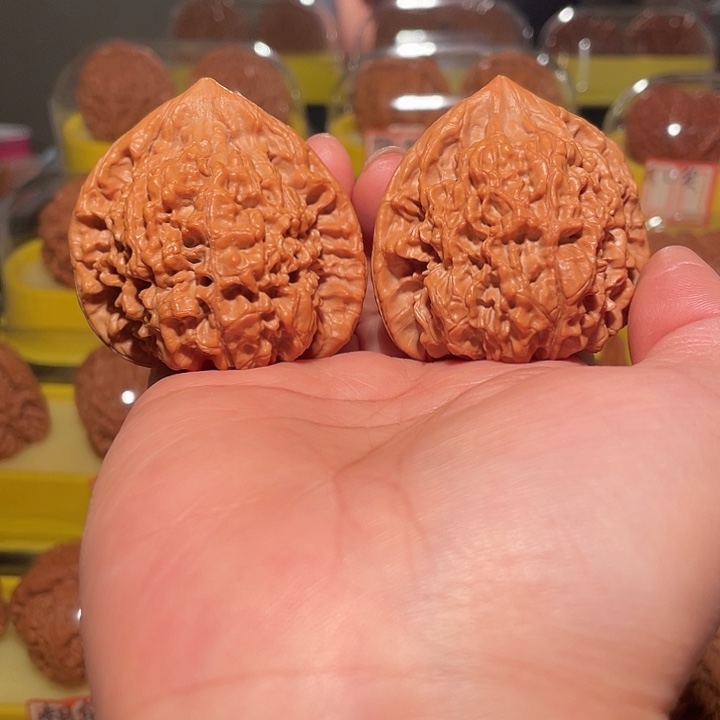 明***.木质文玩麻核桃官帽