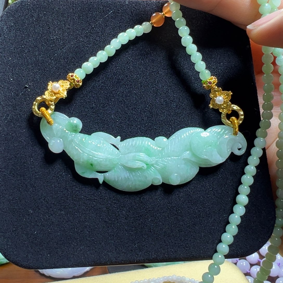 翡翠未镶嵌毛衣链锦鲤