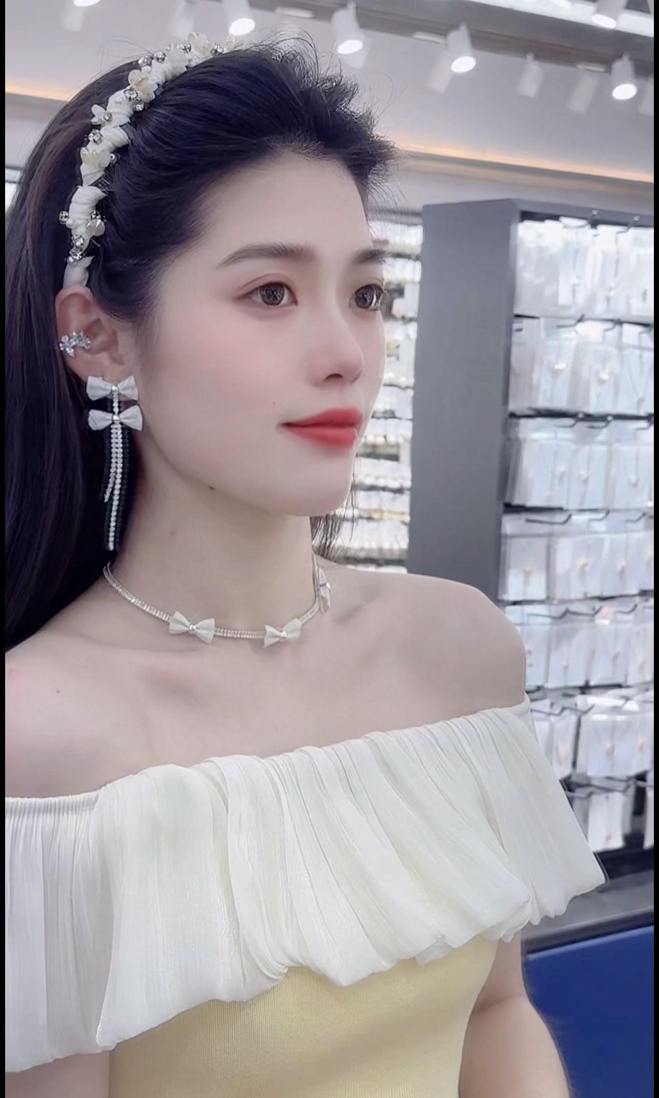 铜合金合成锆石耳饰 耳钉甜美蝴蝶结流苏白色耳钉