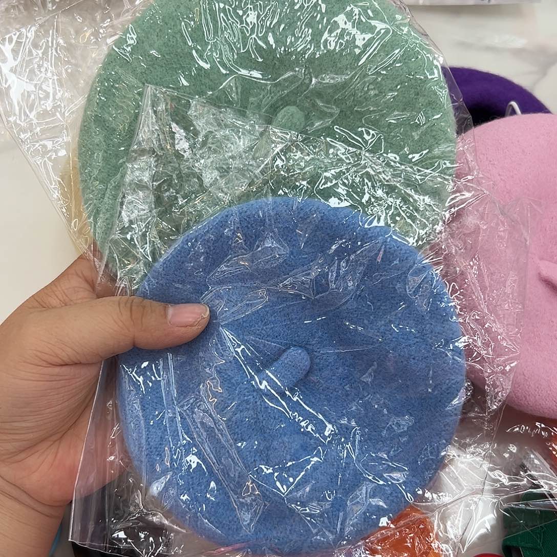 绿蓝贝雷帽下单备注颜色