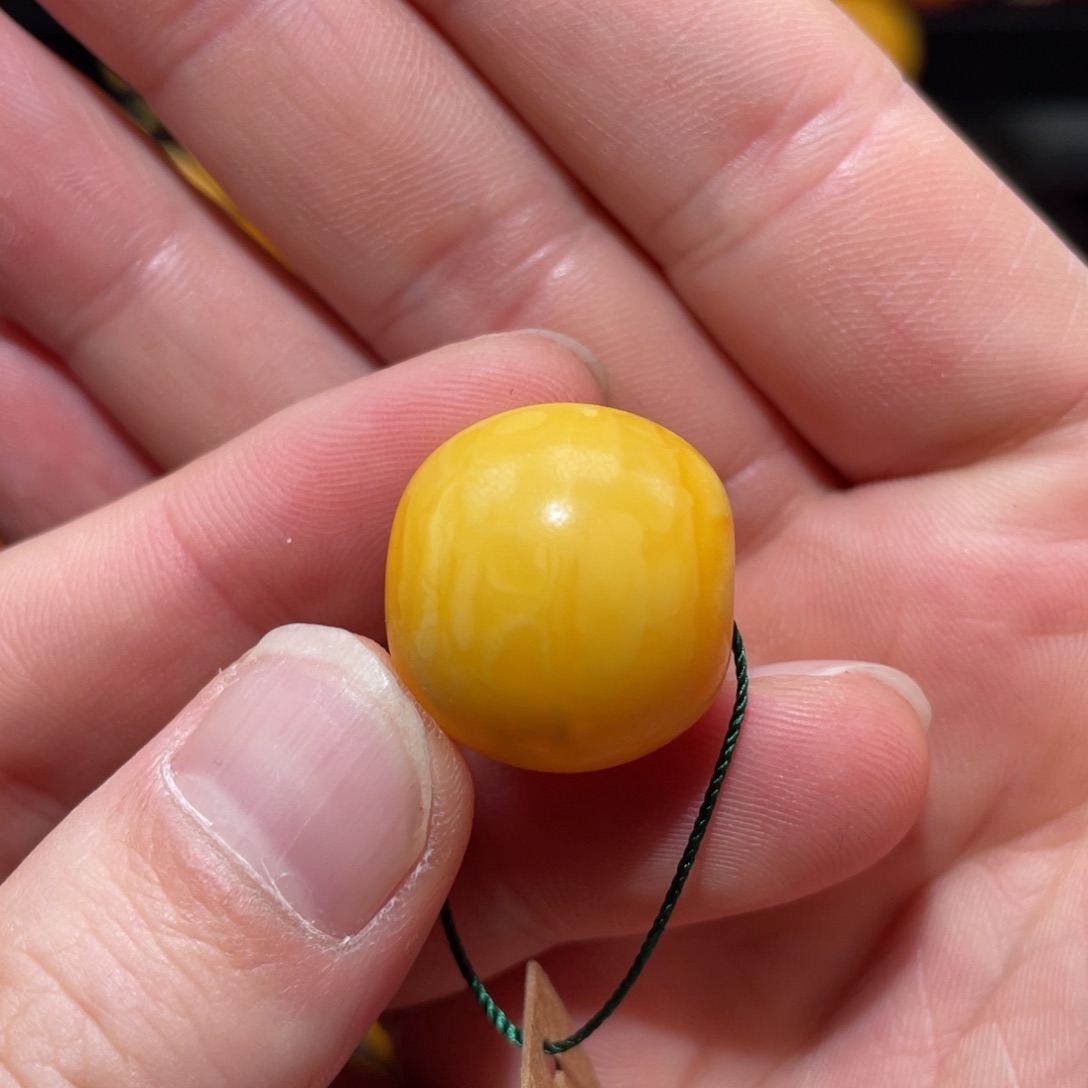 【闪购商品】琥珀裸石未镶嵌枣珠