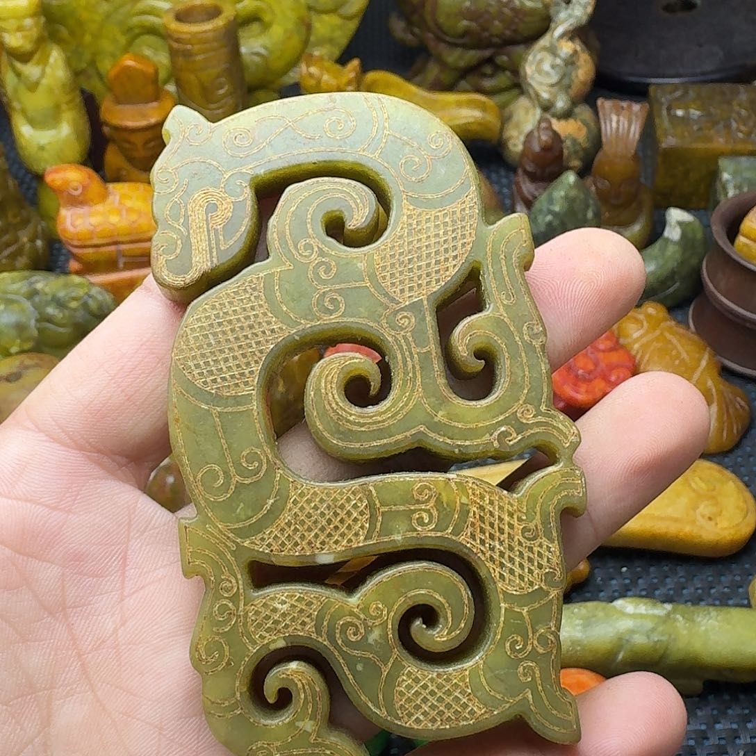 白玉菩提吊坠。。。