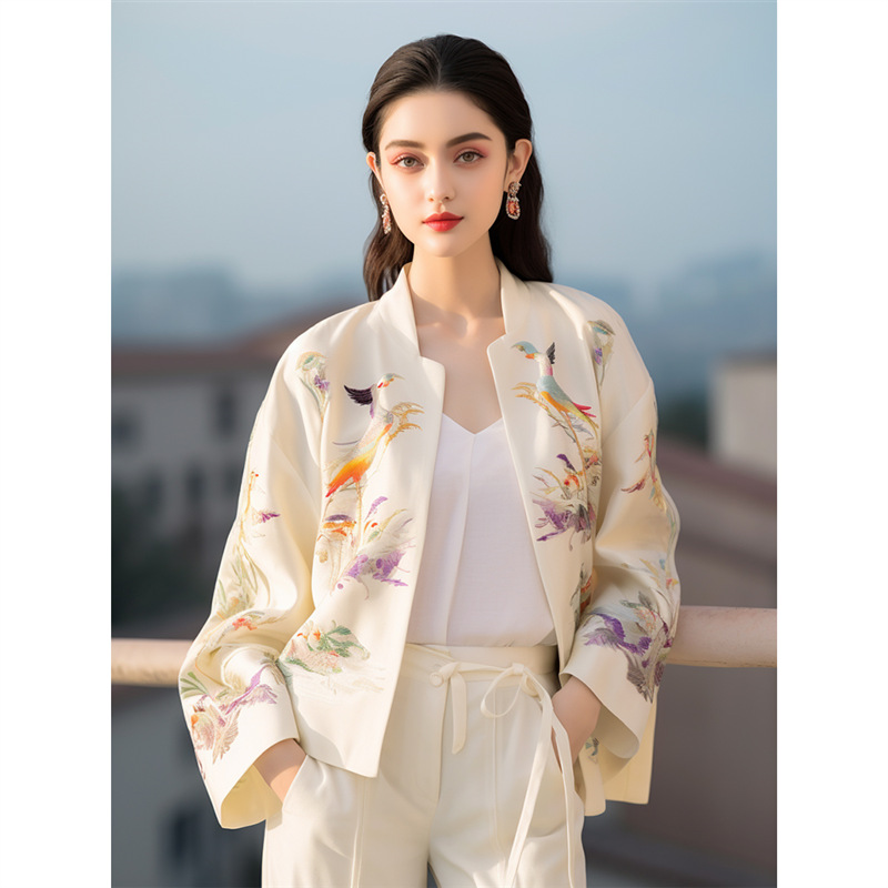 新中式轻国风女装上衣小衫宋锦提花白色外套2024年新款早秋季