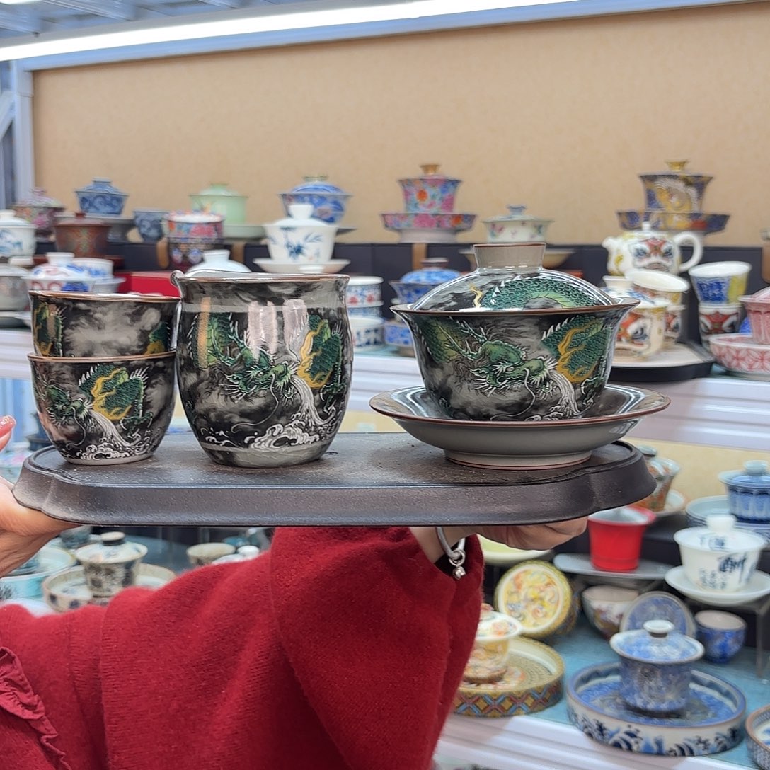 盖碗里的水煮开后倒在