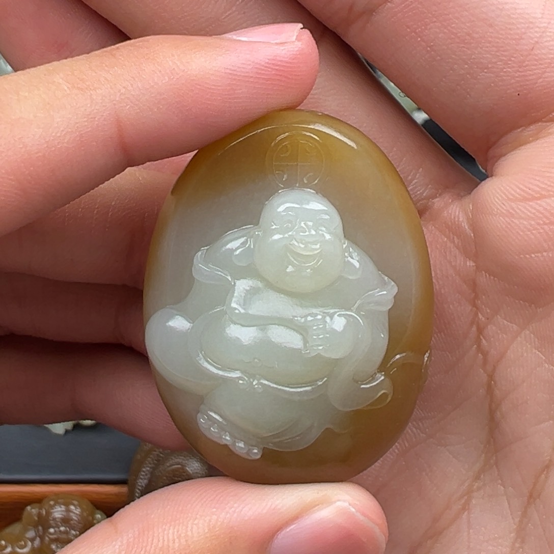 和田玉（糖玉）颈饰未镶嵌散**法