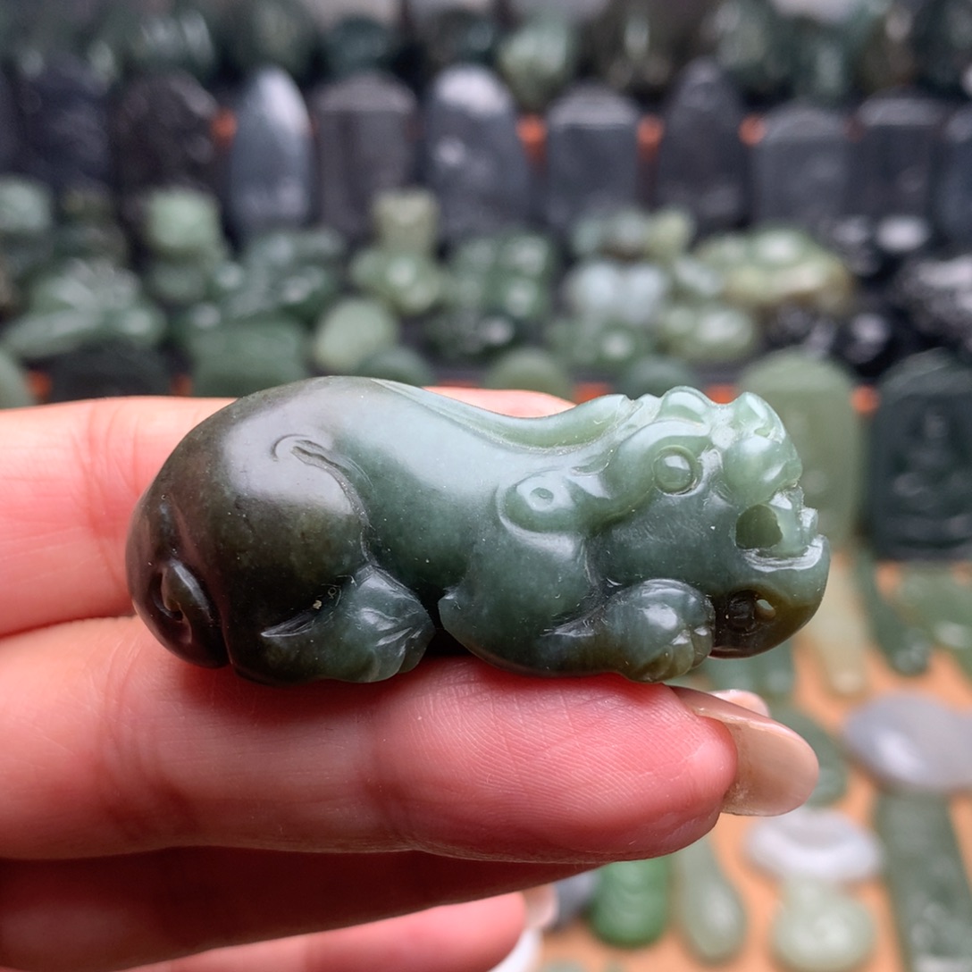 颈饰未镶嵌和田玉挂件55