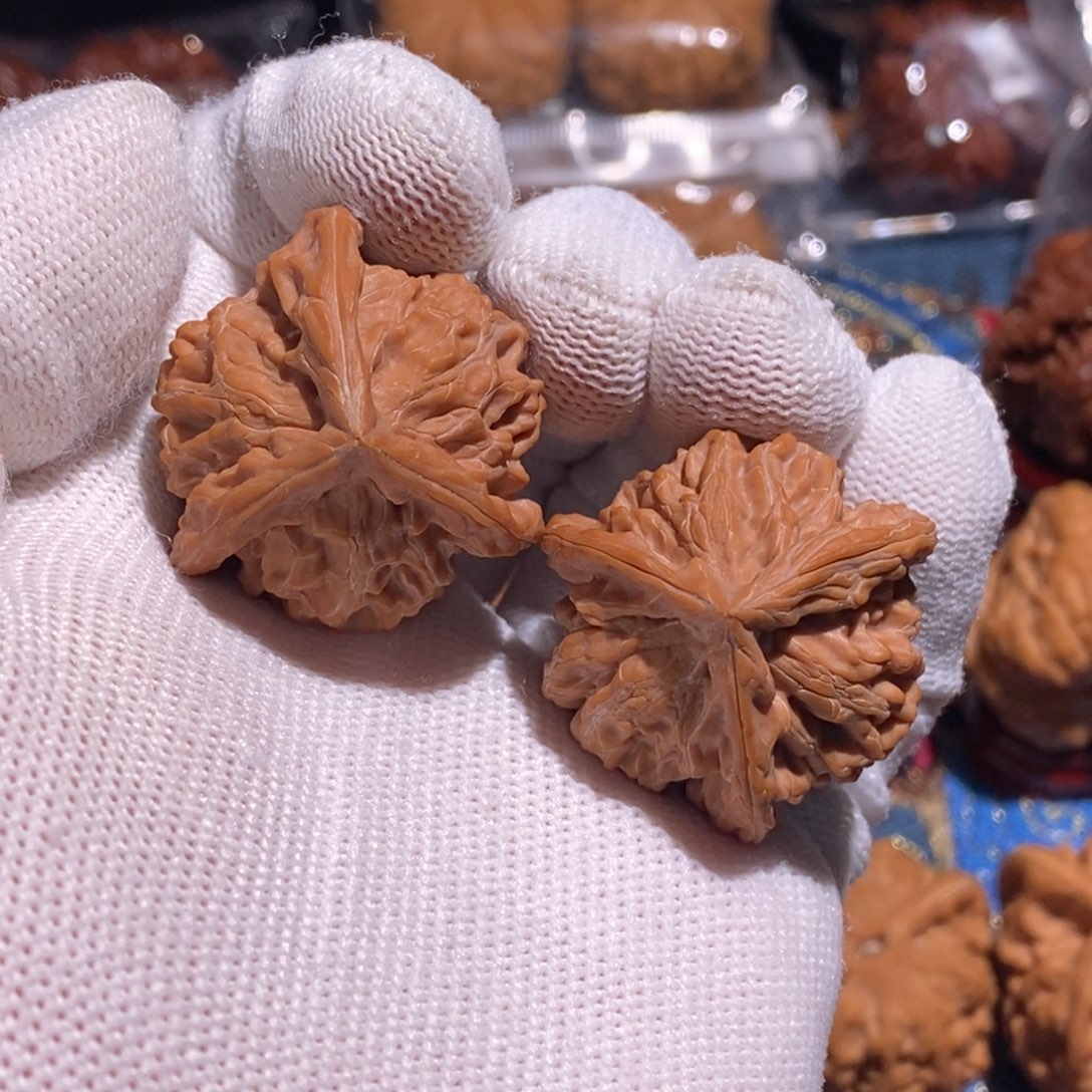 富***炮文玩核桃吊坠盘山
