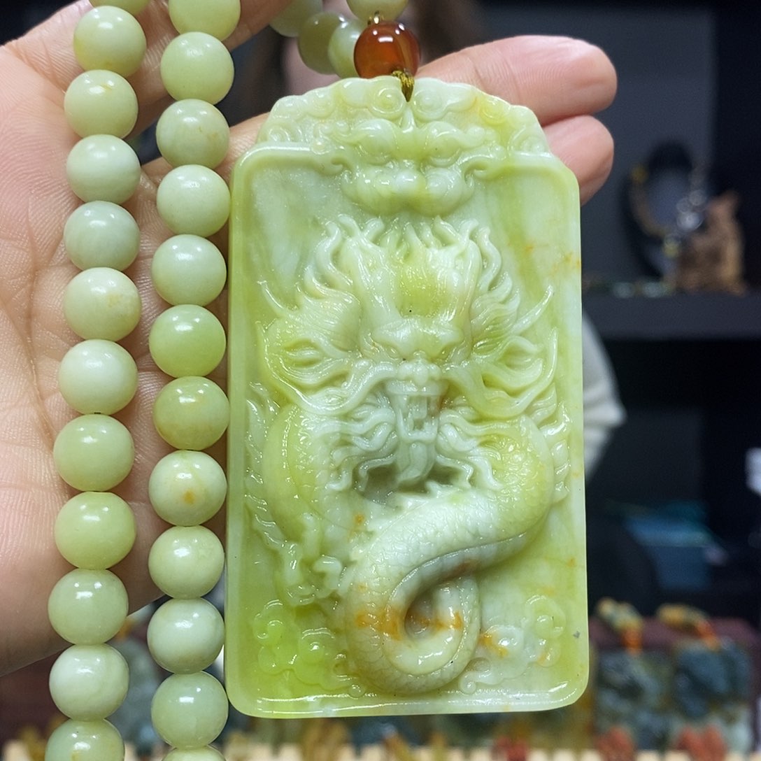 未镶嵌岫玉挂件吊坠