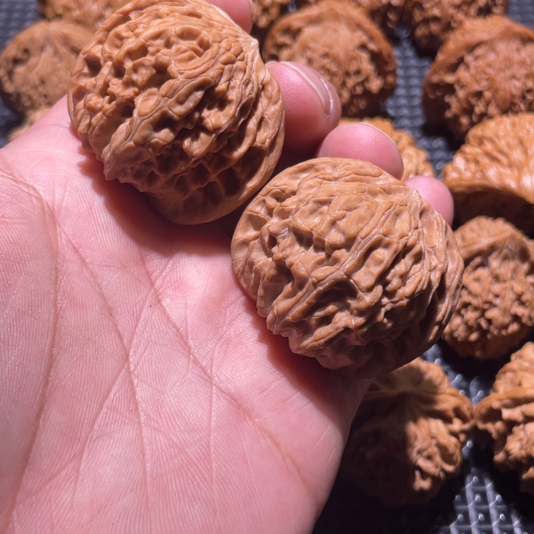 人***欢吊坠文玩核桃43全品磨盘