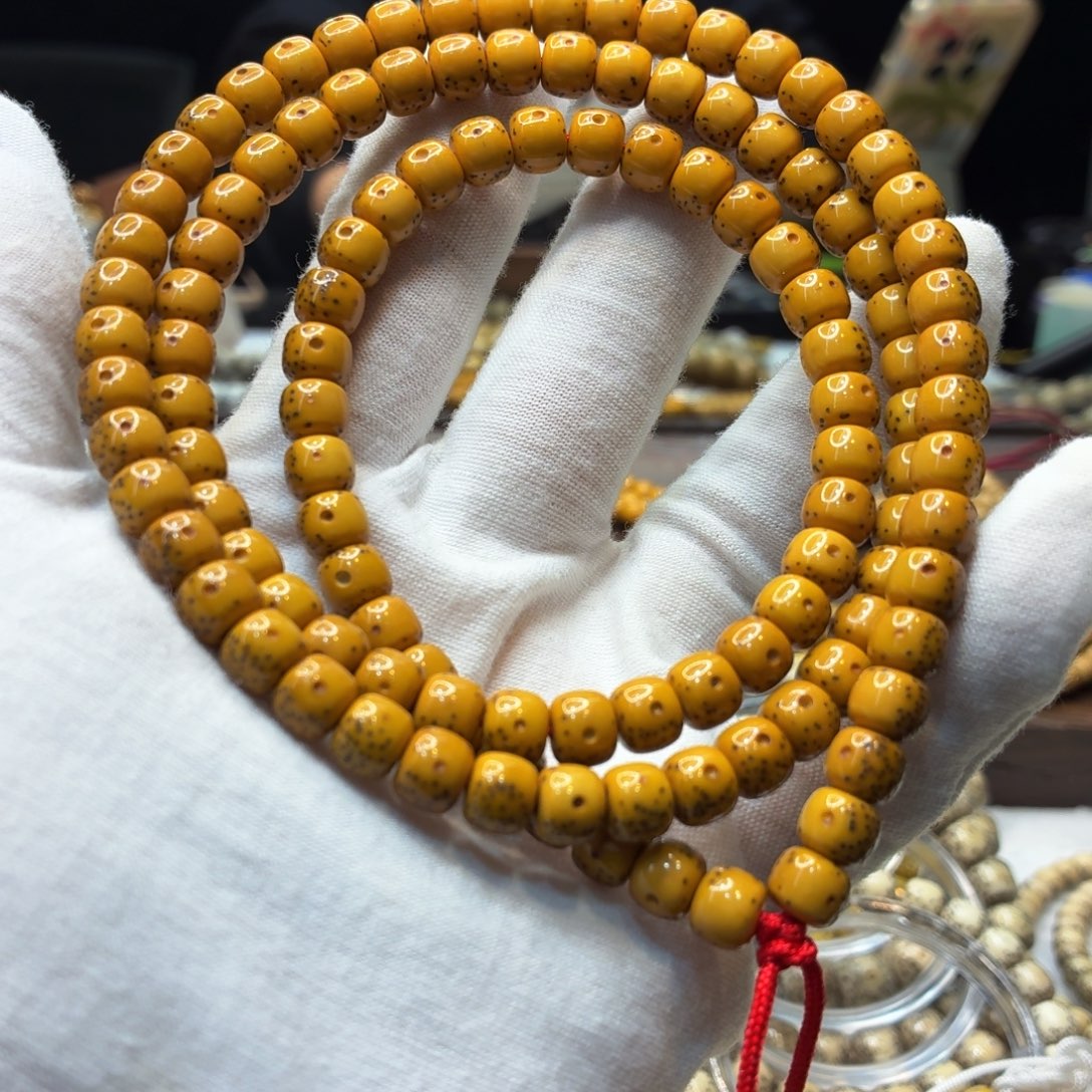 吊坠星月菩提7.5×6.5通体留白108