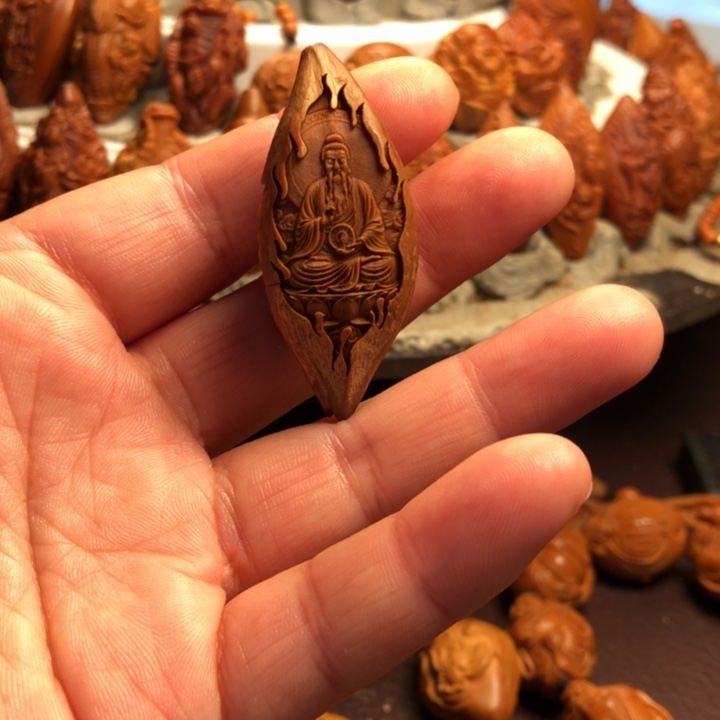 等****橄榄核吊坠橄榄核雕刻的手把件