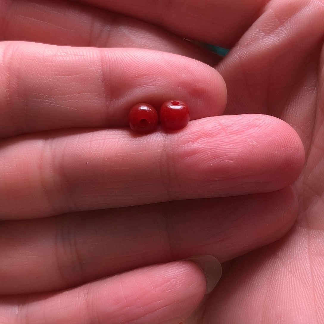 张***森琉璃颈饰红色6mm老行