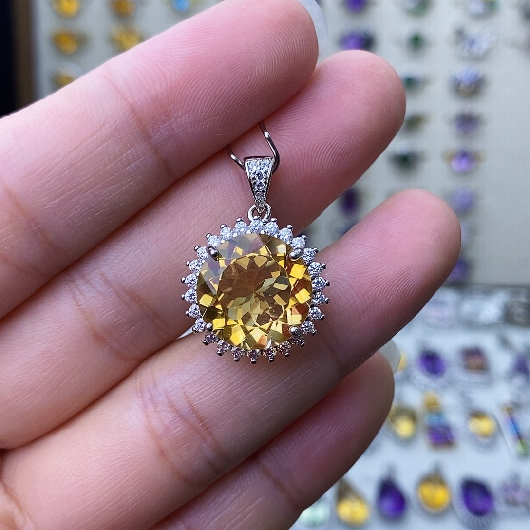 银S925镶嵌吊坠(不含链)黄晶一物一证