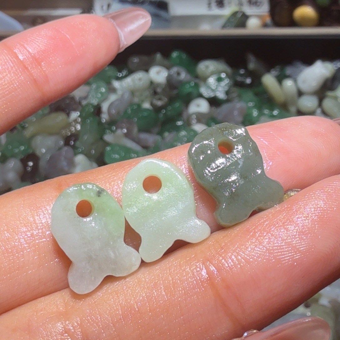 和田玉未镶嵌珠宝半成品