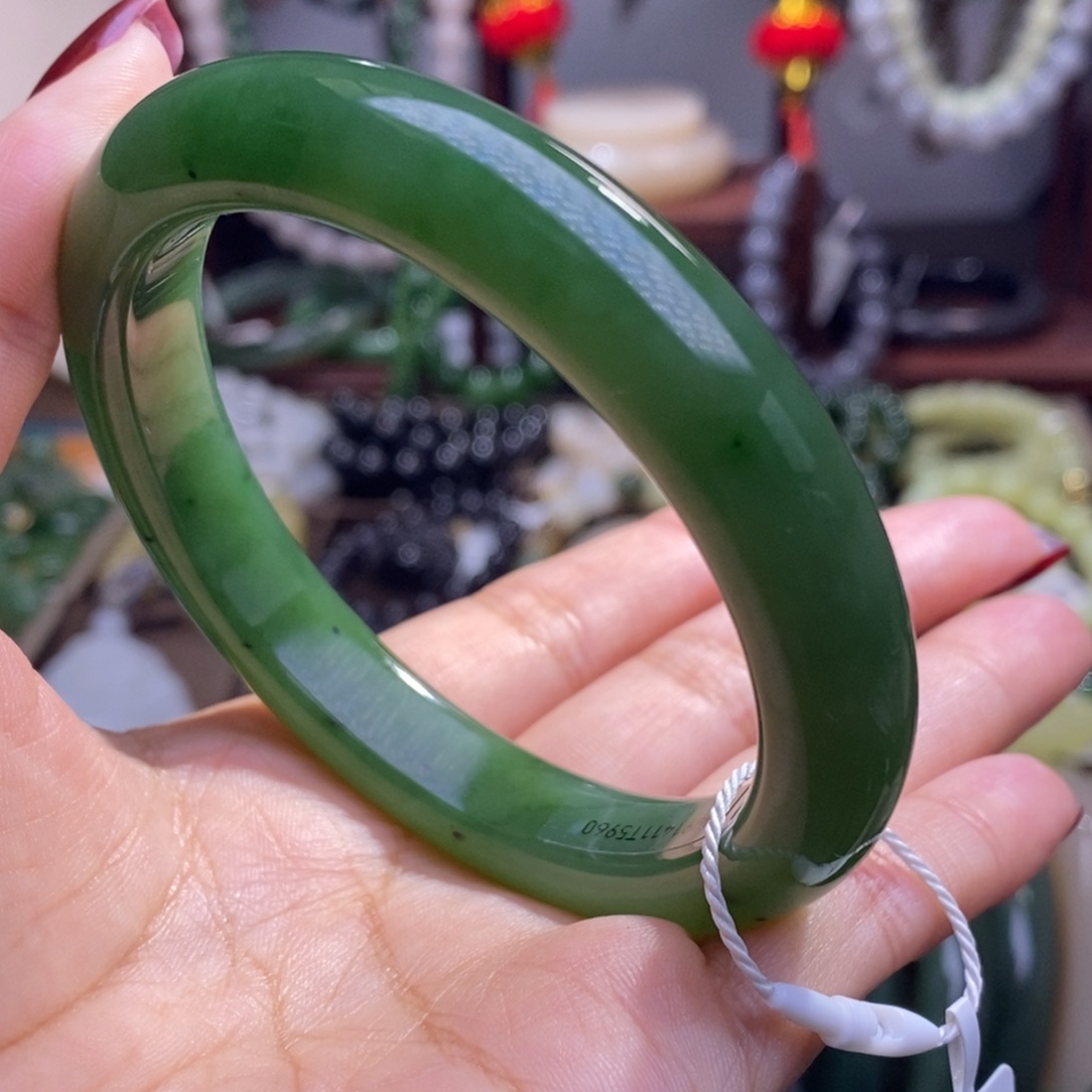 和田玉毕业级老矿料碧玉手镯60未镶嵌