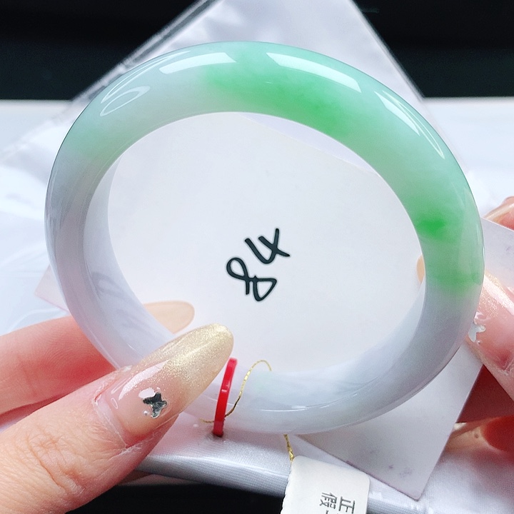 翡翠手镯未镶嵌56.8 正圈