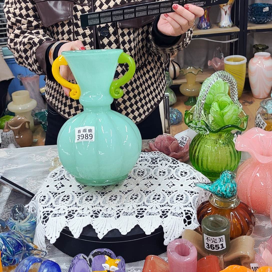 1989 家悦琉璃工艺品提手瑕