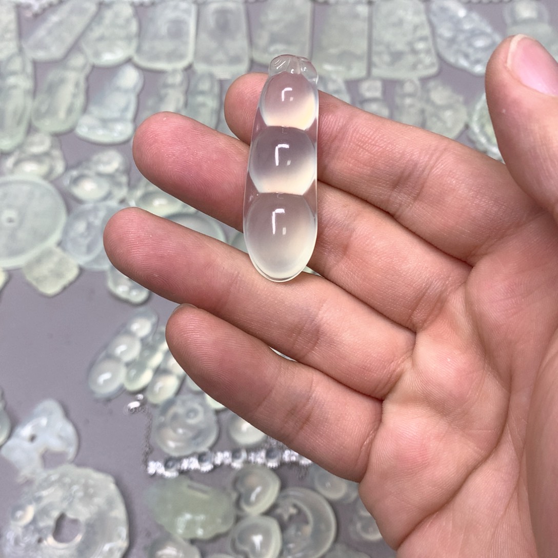 蛇纹石玉颈饰未镶嵌哈*.