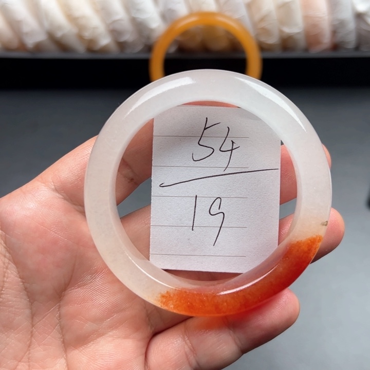 石英质玉（黄龙玉）手镯未镶嵌19