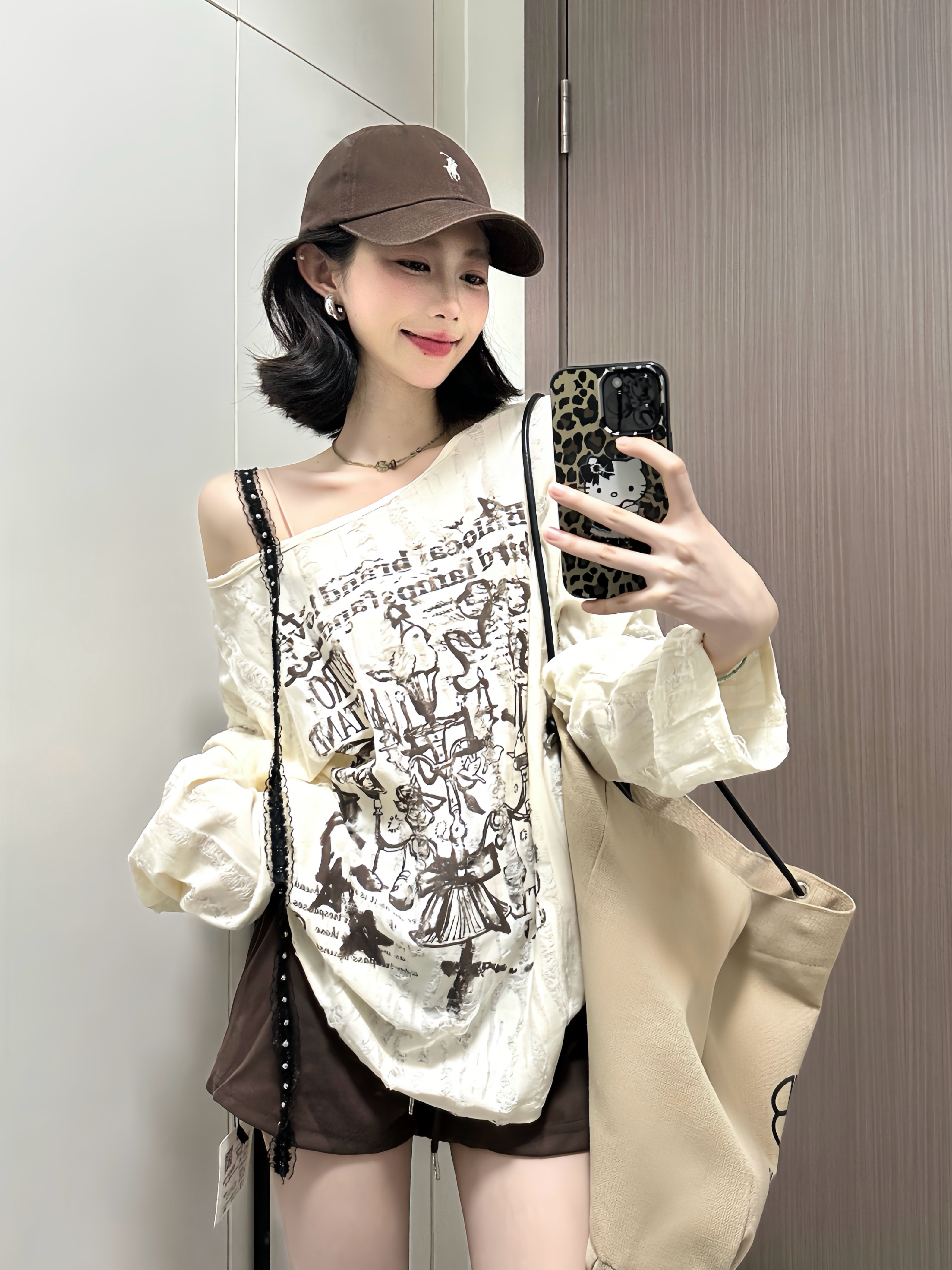 辣椒酱 甜美露肩长袖T恤女秋季设计感韩系宽松慵懒chic斜肩上衣