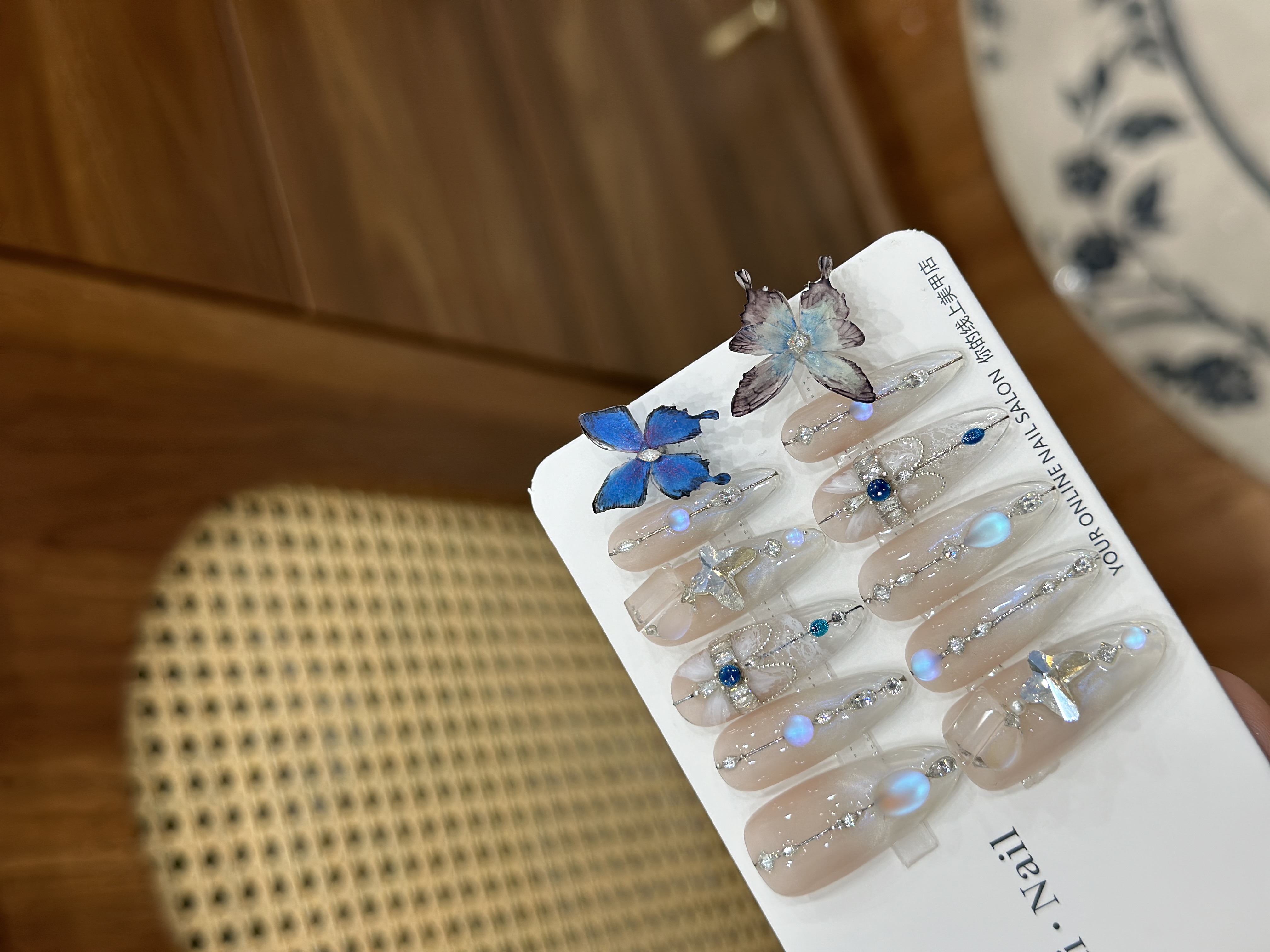 白菜家蝴蝶泪（华子加锆石钻）磁蝶手工穿戴甲