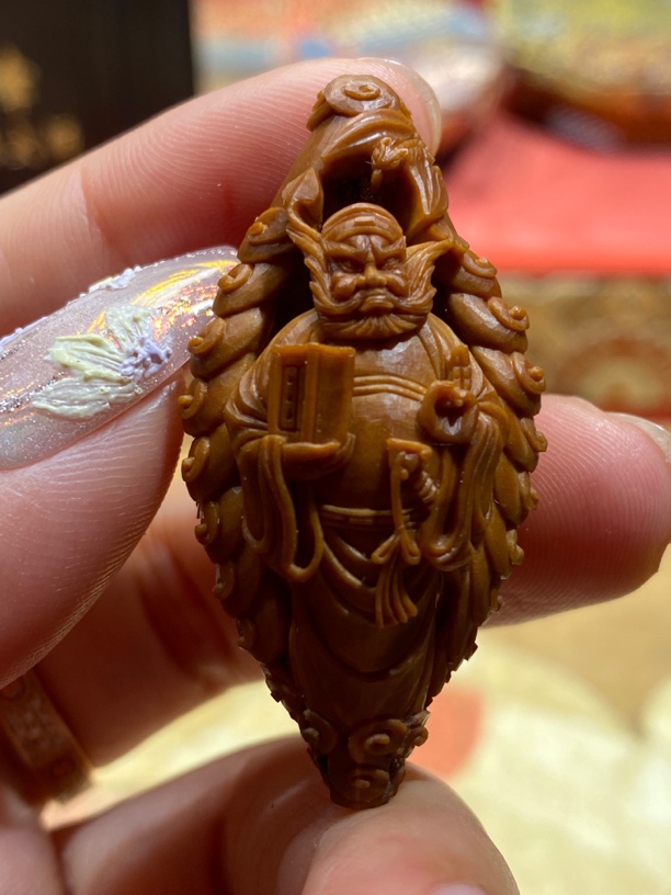 橄榄核钟馗2.3×4.5整身圆雕，孤品胡海生本工