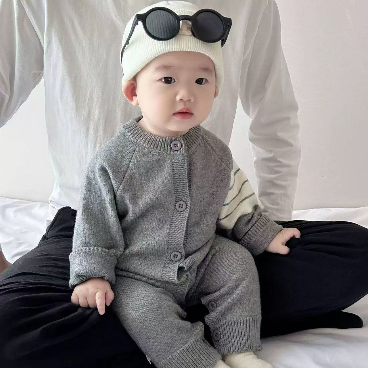 婴儿衣服春装针织连体衣秋季新款毛线衣男女宝宝外出新生儿爬爬服