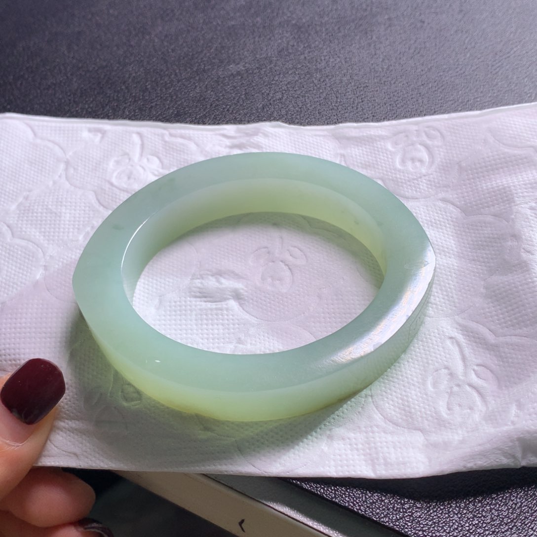 定制翡翠手镯未镶嵌手镯