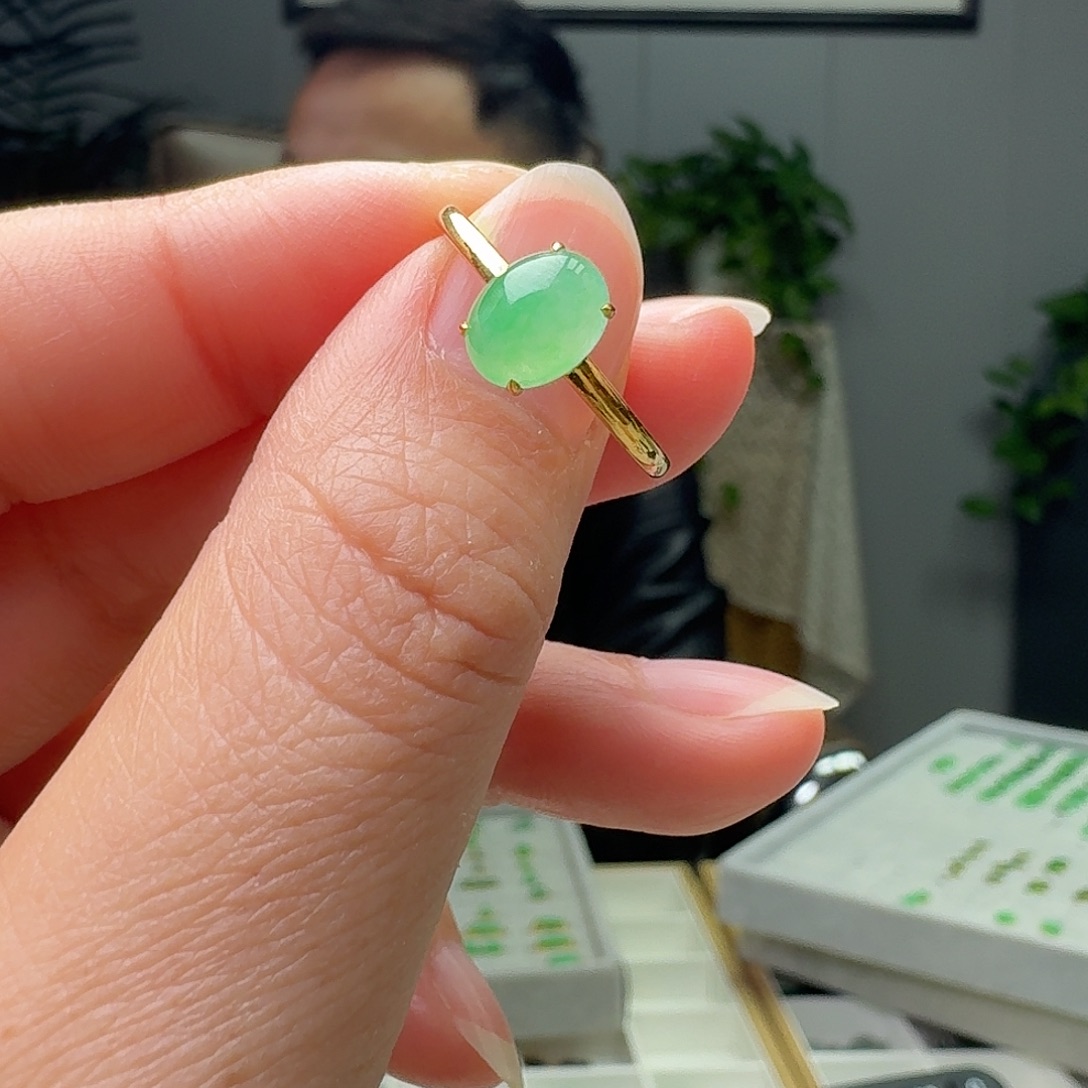 翡翠18K金镶嵌戒指天然