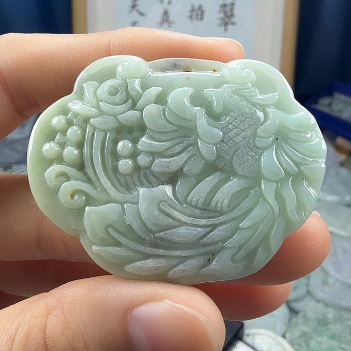 翡翠未镶嵌颈饰翡翠