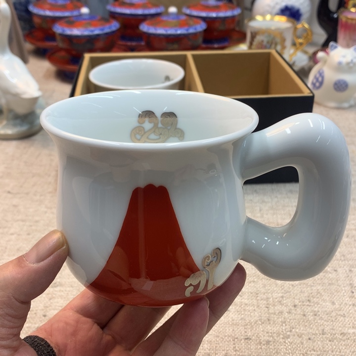 金瓷阁家的美丽瓷器