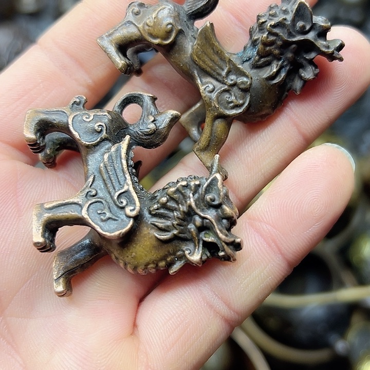 专属定制精美铜摆件