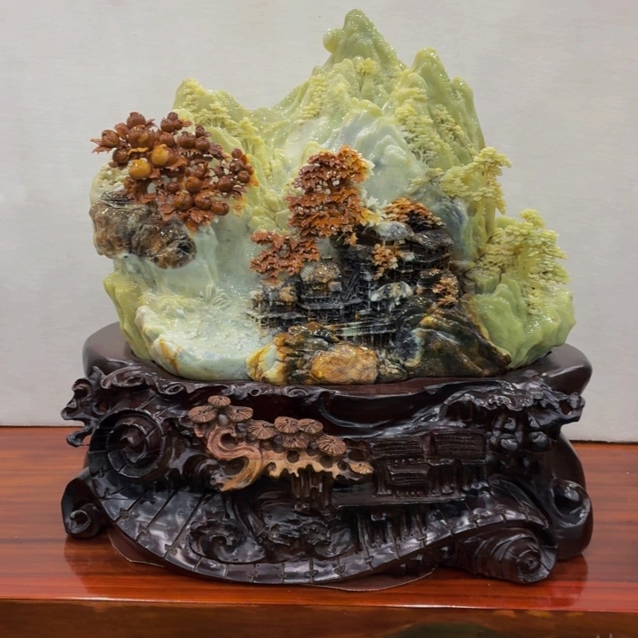 蛇纹石玉（覆膜）未镶嵌珠宝奇石