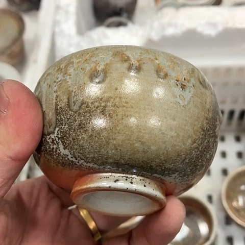 在家了一天没睡觉的人和我一样