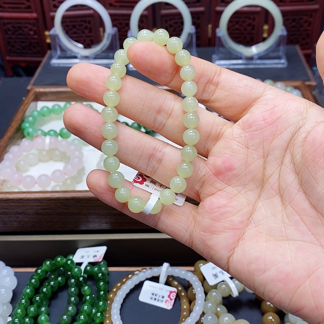 和田玉手串未镶嵌黄口7