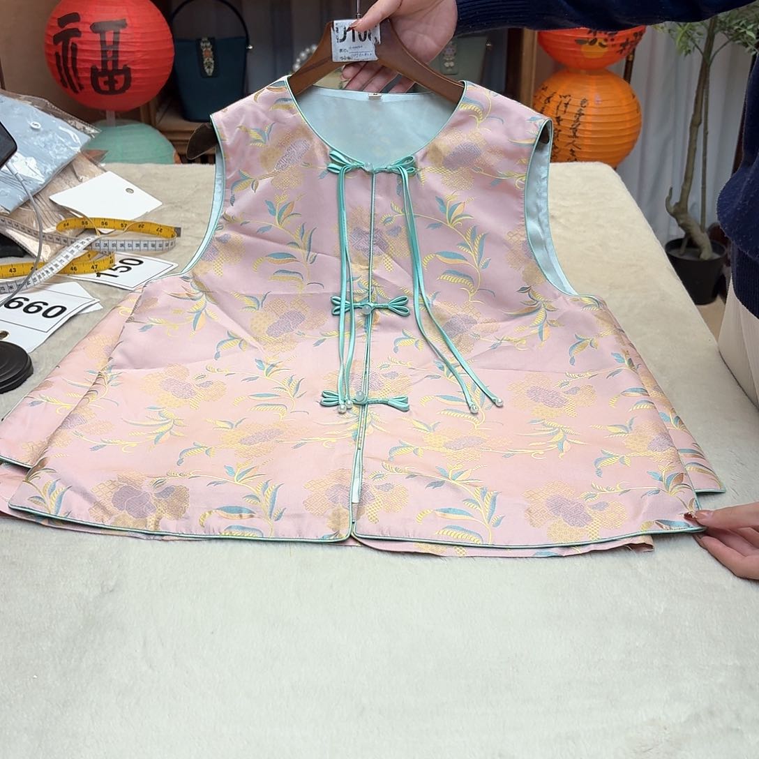 刺绣102胸围对襟马甲