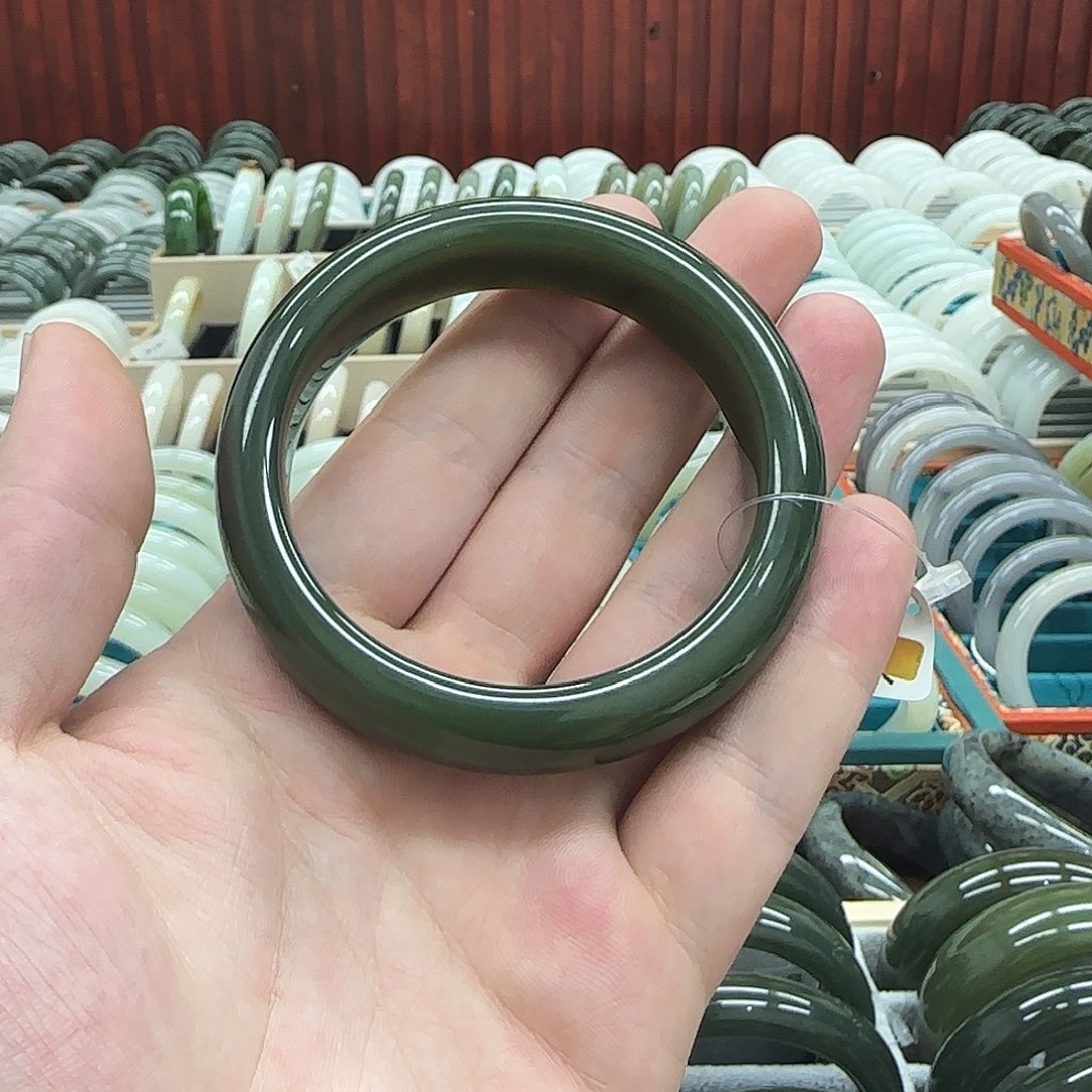 和田玉未镶嵌手镯核*?56-57