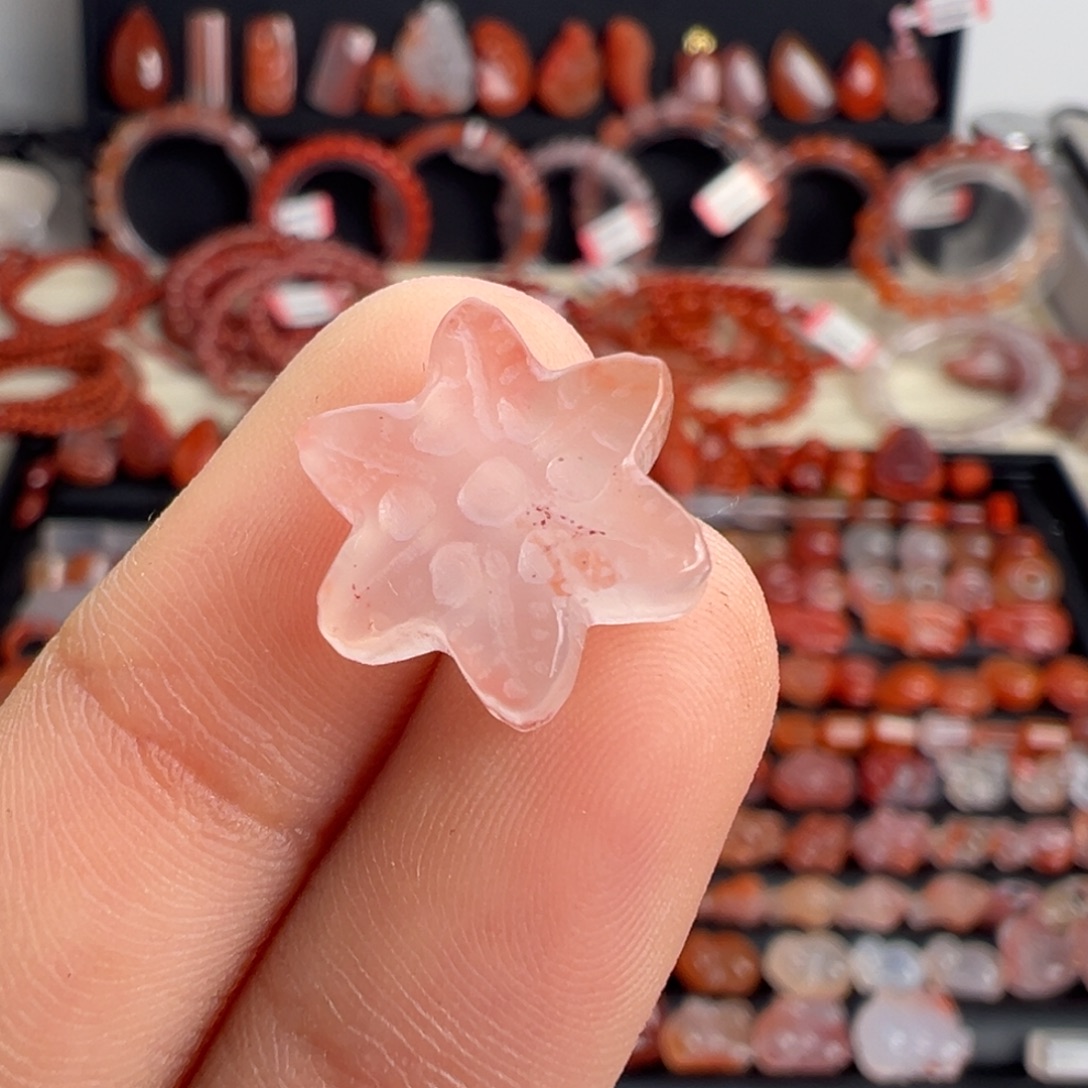 南红玛瑙未镶嵌颈饰雪花